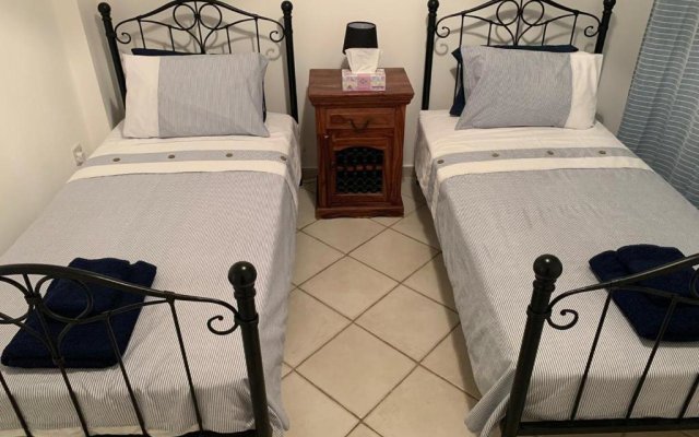 Comfortable 2 bedroom apartment in popular Limnaria Gardens in Paphos, Cyprus from 143$, photos, reviews - zenhotels.com