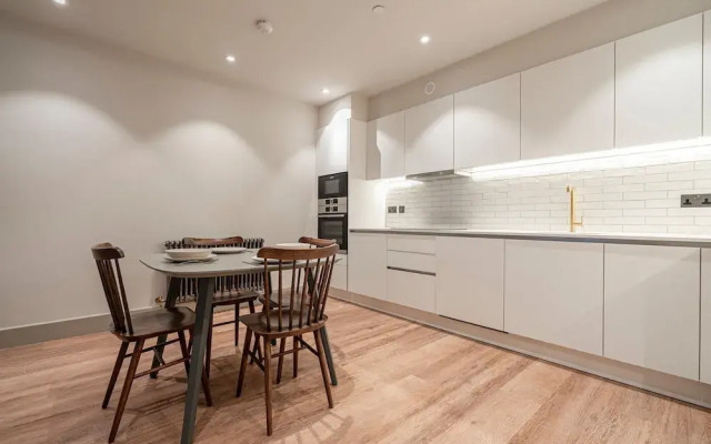Stylish North London Apartment