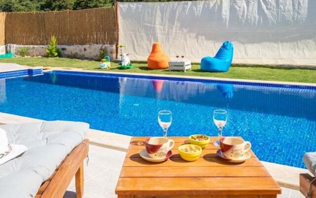 Villa İstinye 2