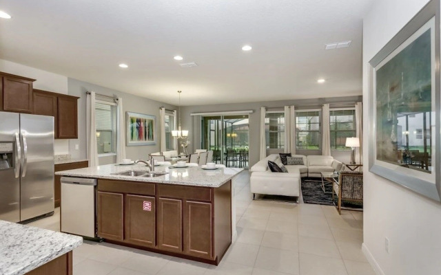 7028oakwood 6 Bedroom Villa by Redawning