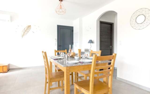 Villa With 2 Bedrooms in Palasca, With Wonderful Mountain View, Private Pool, Furnished Garden - 100 m From the Beach