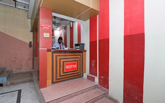 OYO 24700 Hotel Mahalaxmi Palace