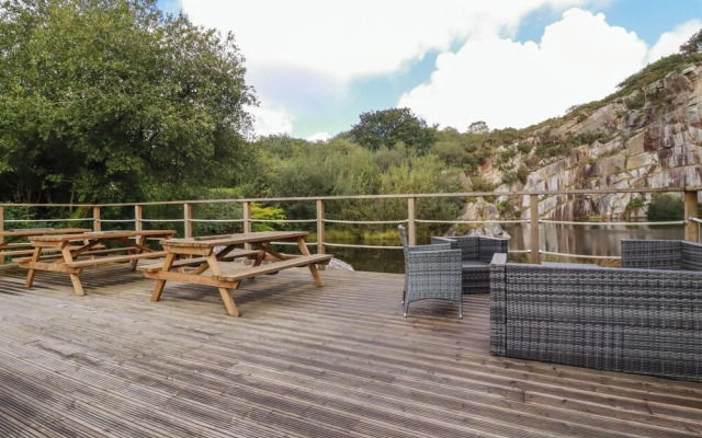 Tickeydoo, Tor Down Quarry