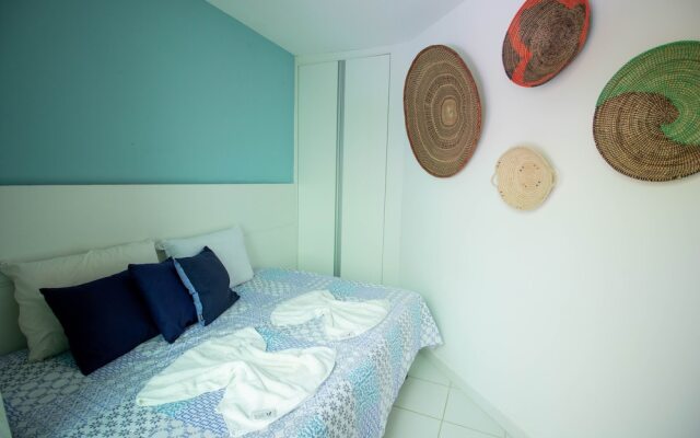 IT04 Bangalo Duplex 3 Suítes Pe na Areia