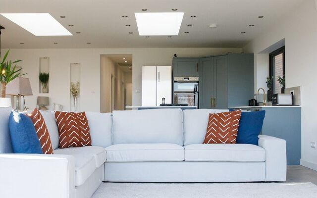 Designer Seaside Escape King Beds Scenic View