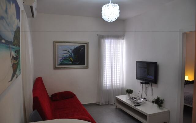 Isra Home Rothschild 8-2 Apartment