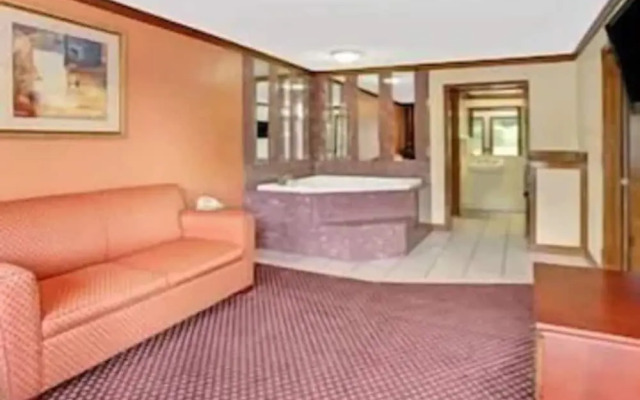 Travelodge Sellersburg