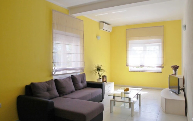 Apartments Orange Medulin