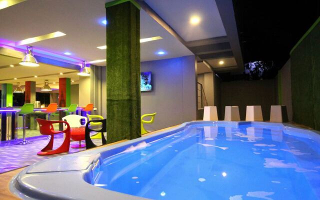Rooms Republic