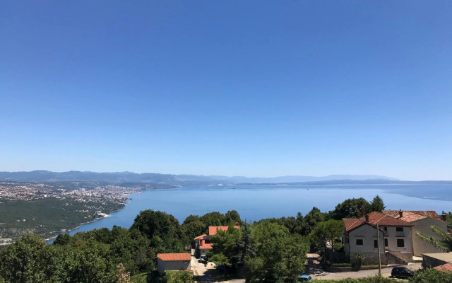 Uphill Opatija Apartment