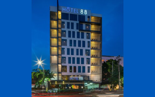 Hotel 88 Embong Malang by WH