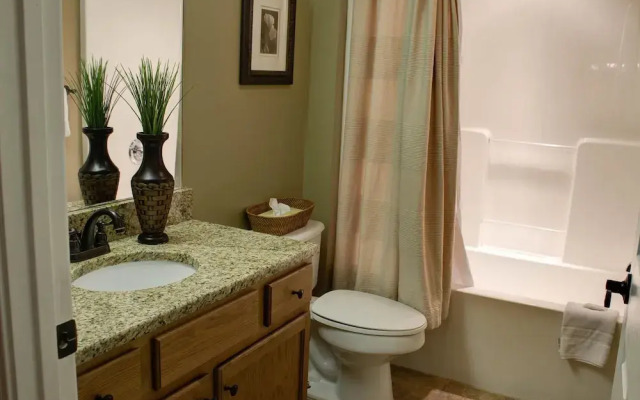 Whispering Pines 443