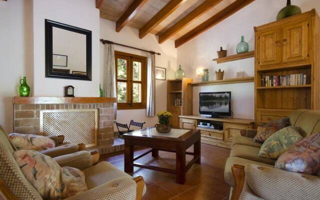 Villa - 2 Bedrooms with Pool - 103243