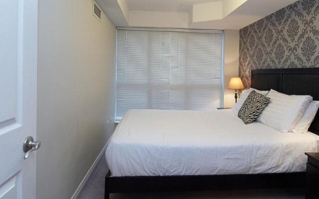 Royal Stays Suites - Blue Jays Way