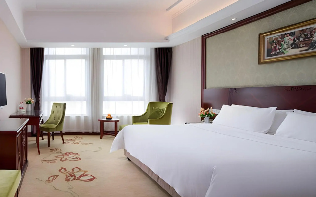 Vienna Hotel (Jinzhou Branch)