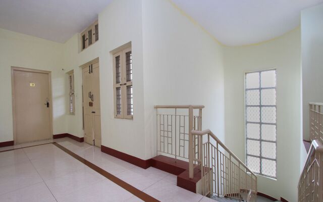 MSR Comforts by OYO Rooms