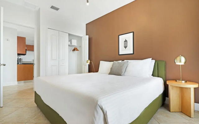 Roami at Sunny Isles