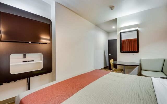 Motel 6 Tulsa, OK