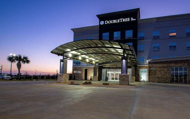 DoubleTree by Hilton Sulphur Lake Charles