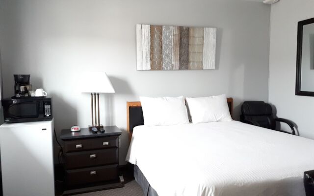 Interlake Motel