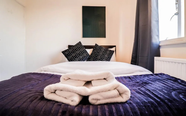 Lovely 3 Bedroom Maisonette