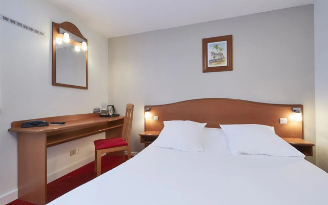 Hôtel Kyriad Saint Quentin en Yvelines - Montigny