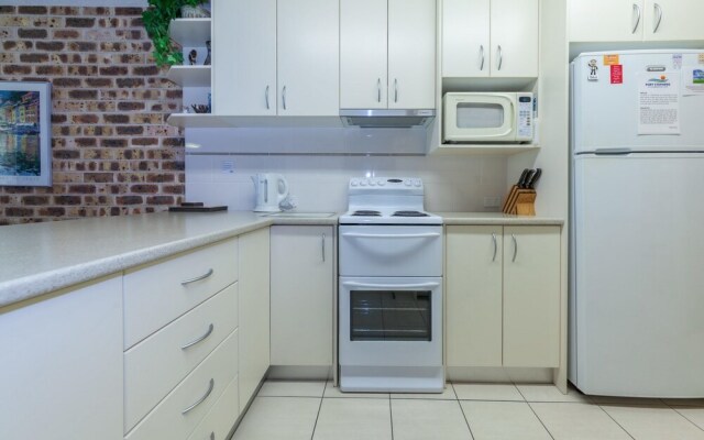 Bay Parklands, Unit 28, 2 Gowrie Avenue