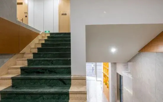 Shanghai Cheng'an Hotel (Fudan Affiliated Pediatric Hospital Jinjiang Paradise Subway Station)
