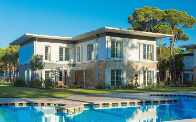 Azure Villas By Cornelia