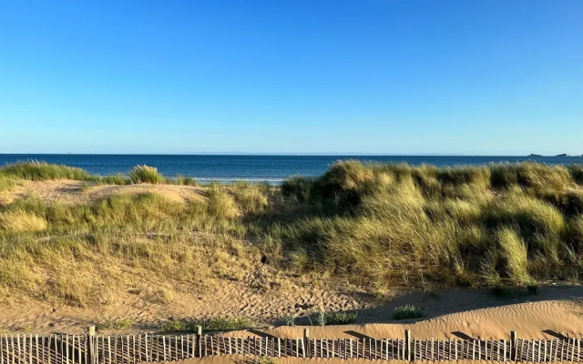 Hoopers Sandy Beach Guest Rooms