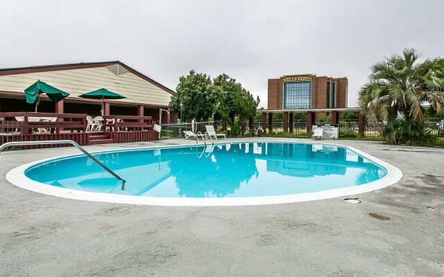 Days Inn by Wyndham Dothan