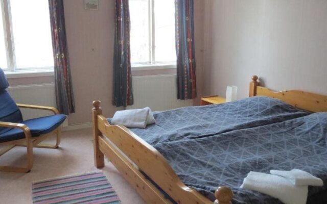 Vandrarhem Och B&B Lergodset