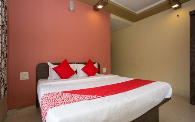 OYO 11944 Rajat Residency