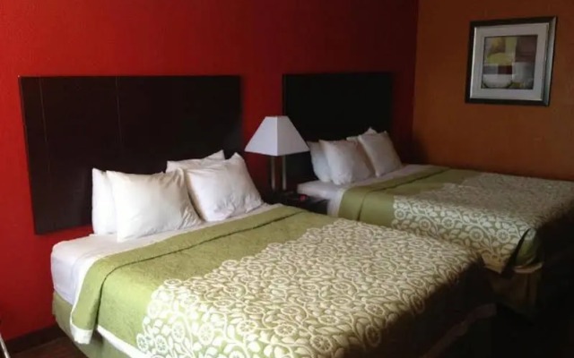 Days Inn Liberty / NE Kansas City