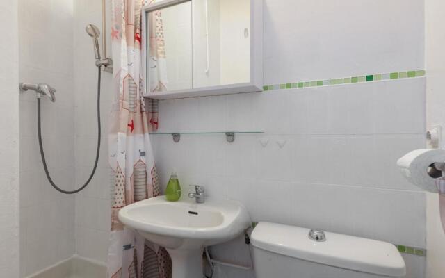 Comfortable studio with air-conditioning in Six-Fours-les-Plages - Welkeys
