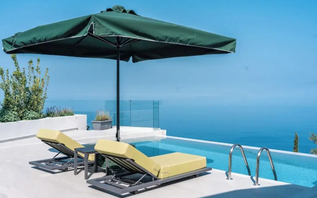 Anadeo Villas & Suites