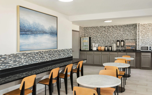 Baymont by Wyndham Blackwell I-35