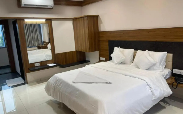 Hotel Chiranjeevi