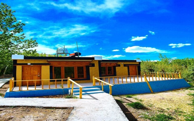 TIH Chomal Huts