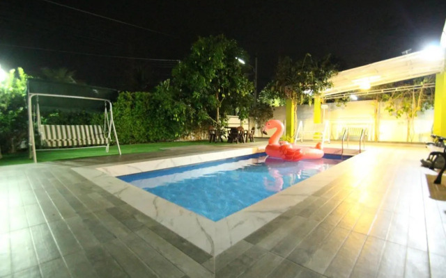 Little home poolvilla
