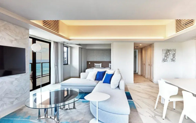 Hotel Shigira Mirage Beach Front