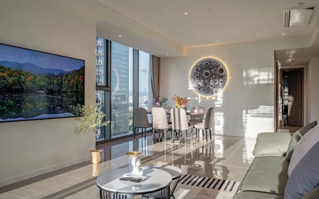 The Opera Residence Luxury Vacation