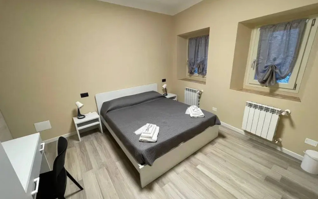 Casa Alone