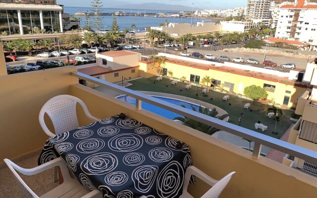 Vistas al Muelle de Los Cristianos