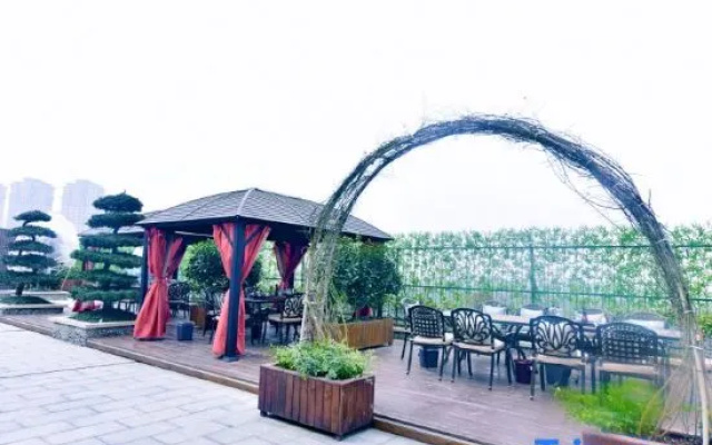 Chengdu Huading Xinsheng Hotel – Outside – Chengdu