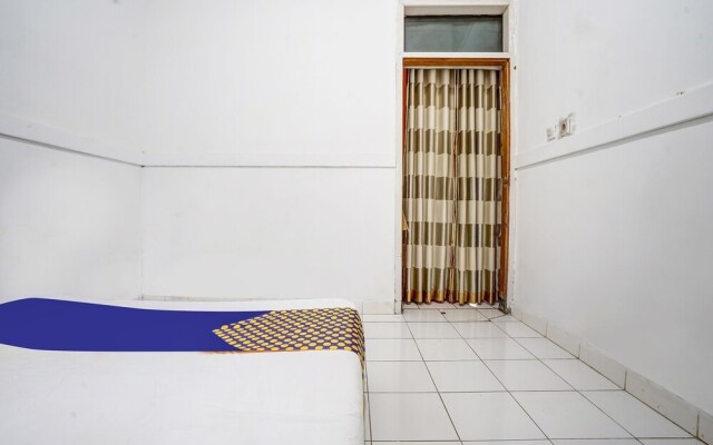 OYO Homes 90914 Eco Tourism Desa Cipada Bukit Senyum Homestay Syariah