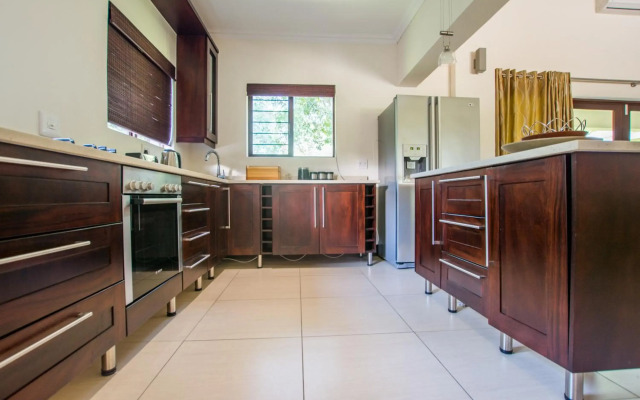 HoyoHoyo Hazyview Villas