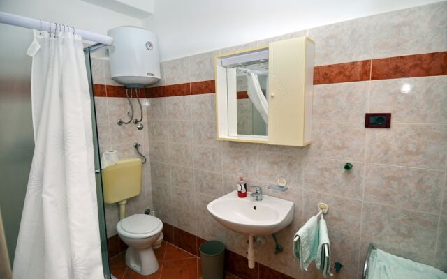 Mon Perin Castrum - Rooms Dado
