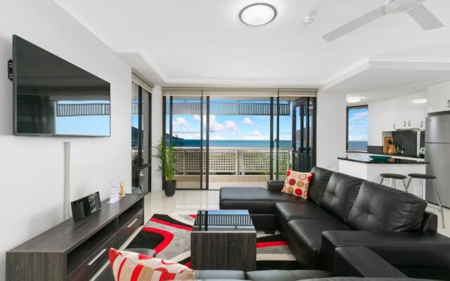 Cairns Luxury Waterfront Apartment