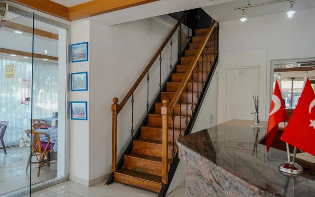 Sazak Otel